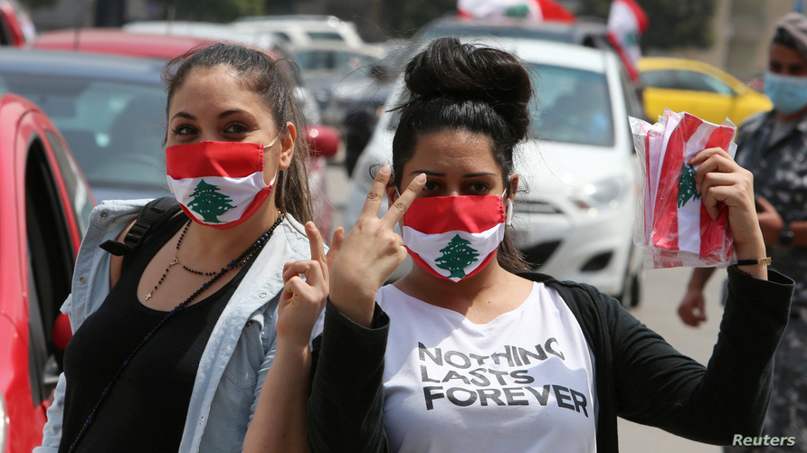 لبنان.. استمرار المظاهرات بعد انهيار العملة