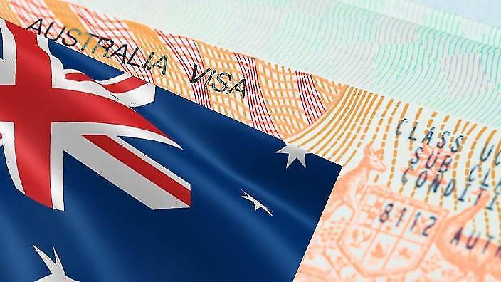منح عدد كبير من التأشيرات الدائمة للأشخاص الذين يعيشون في أستراليا