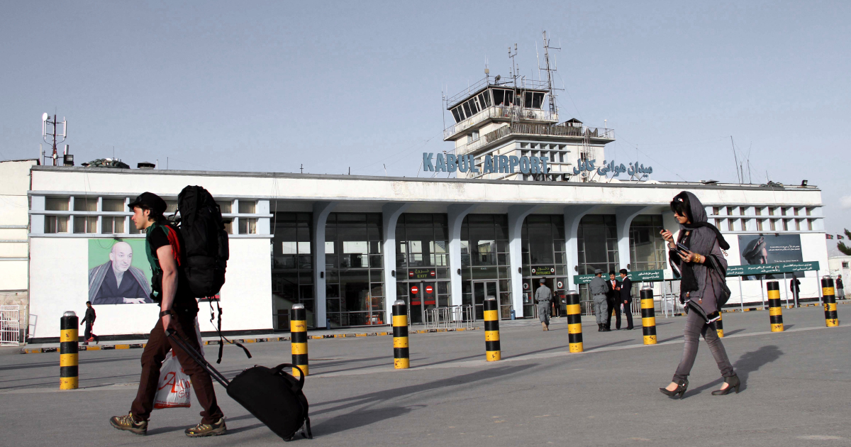 أستراليا تدعو رعايها لمغادرة منطقة مطار كابول بسبب هجوم إرهابي وشيك