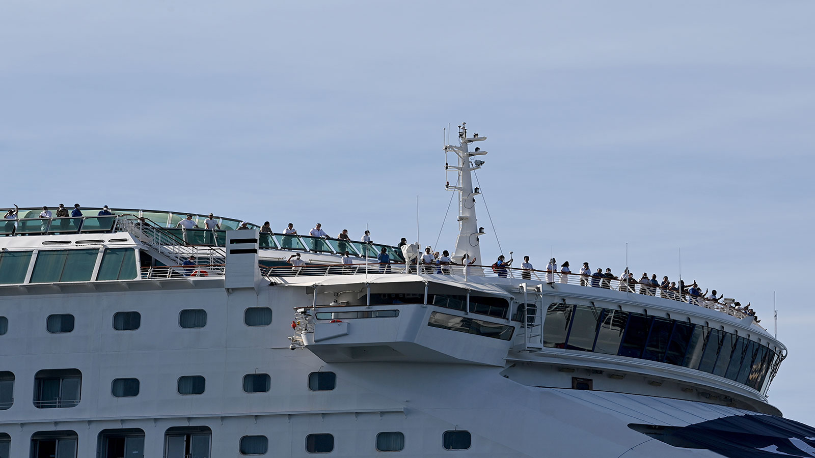 أستراليا.. ميناء سيدني يشهد عودة أول سفينة سياحية