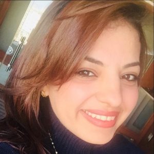 الكاتبة والصحفية رشا عمار